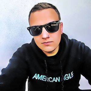 Meet your Posher, Alexander